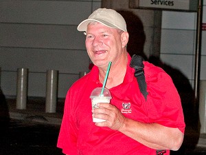 Dykstra, looking like a milion bucks. 