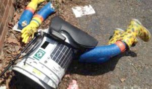 HitchBOT-Canada-Broken-Smashed-Pictures-Arms-Pulled-Off-Death-Dead-Robot-Kindness-People-Terirble-Break-Philadelphia-USA-595648