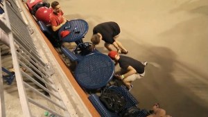 21_zack_snagging_ball91871